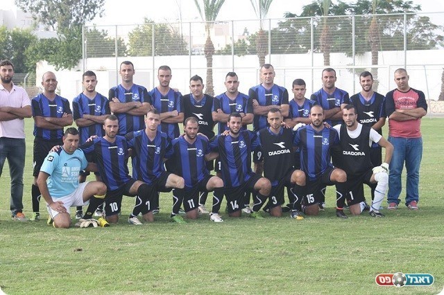 משחק ראשון אי פעם. הקבוצה החדשה של ג'ת-ינוח שנוסדה בקיץ (מיכה פישנזון)